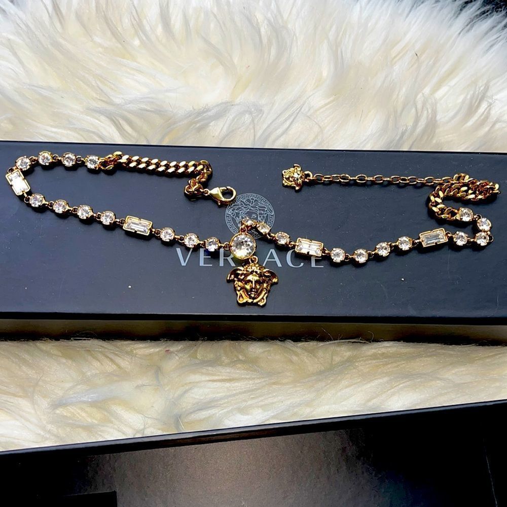 Versace Bling 💍 Medusa Necklace - NEW WITH BOX
